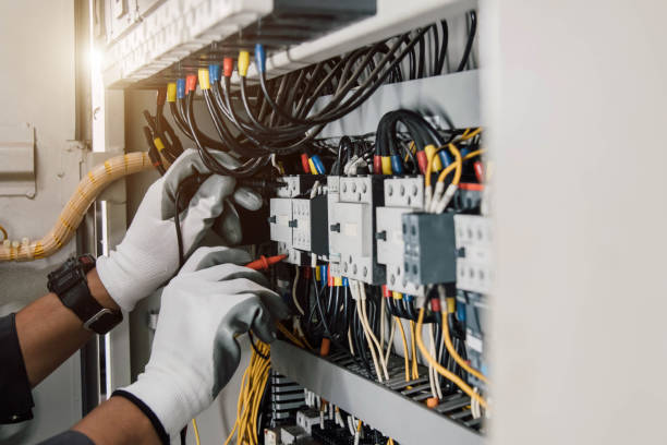 Best Licensed Electrician  in Cedar Rapids, IA